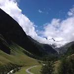 Berghaus Aussergschloess * Matrei in Osttirol