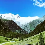 Berghaus Aussergschloess Matrei in Osttirol
