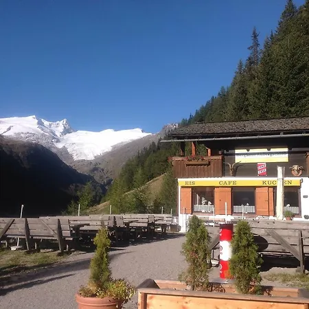 Berghaus Aussergschloess Affittacamere *