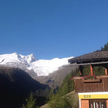 Berghaus Aussergschloess Matrei in Osttirol