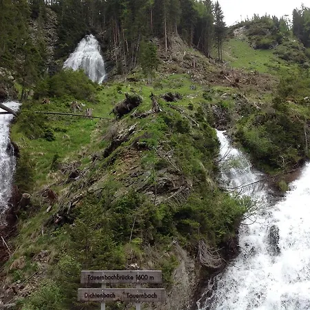 Berghaus Aussergschloess Pensjonat Matrei in Osttirol