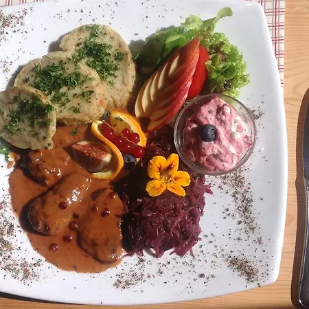 Pensjonat Berghaus Aussergschloess