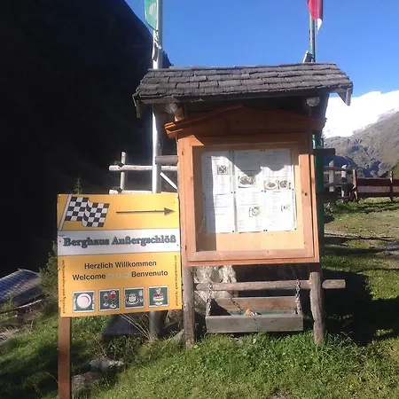 Berghaus Aussergschloess * Matrei in Osttirol