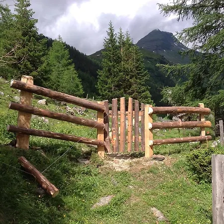 Pensjonat Berghaus Aussergschloess Matrei in Osttirol