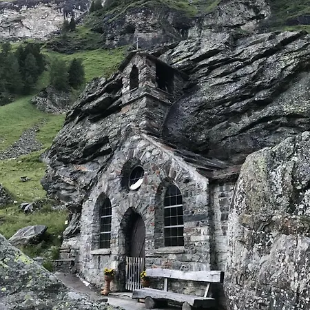 Berghaus Aussergschloess Matrei in Osttirol